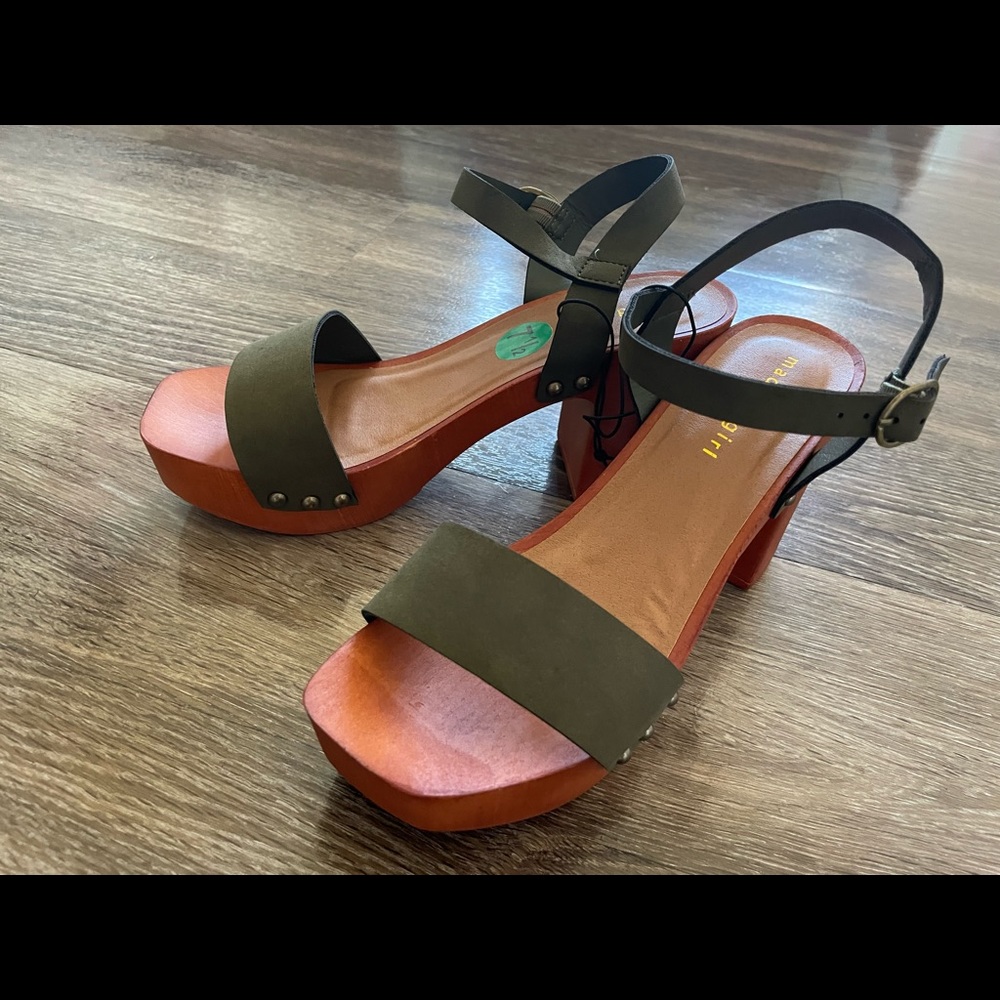 NEW Madden Girl Platforms